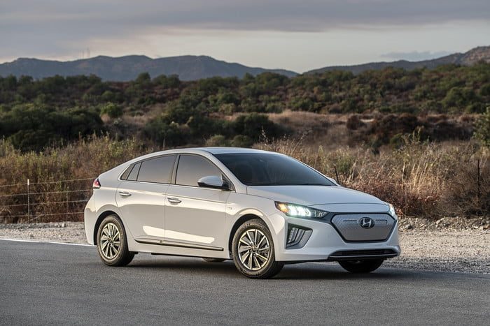 hyundai ioniq electrico 2020 electric 3 700x467 c