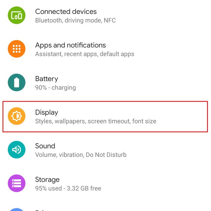 Captura del modo oscuro en Android 10, seleccionar Pantalla
