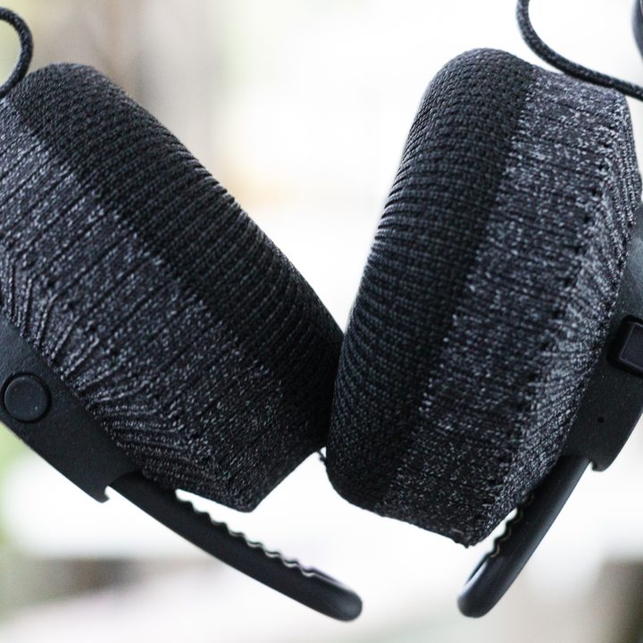 UsuarioDetalle de los audífonos inalámbricos Adidas RPT-01