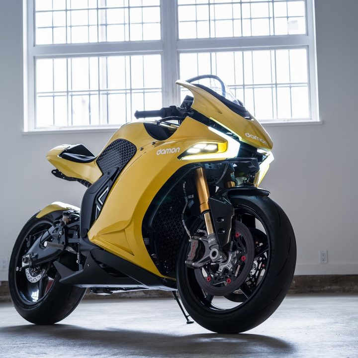 CES 2020: Blackberry reaparece con tecnología para motocicletas