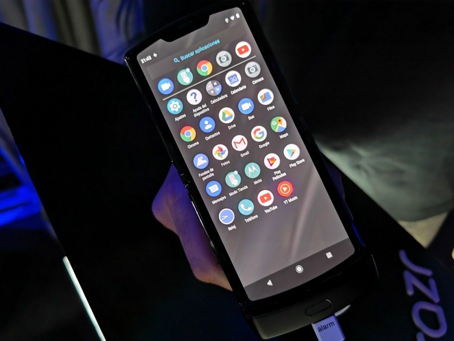 interfaz del motorola razr con aplicaciones de Google