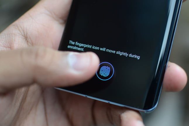 En materia de características especiales entre Huawei P30 Pro vs. Samsung Galaxy S10 Plus, declaramos un empate.