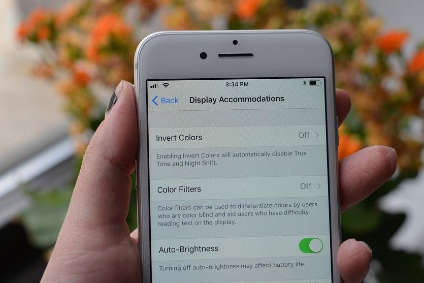 La pantalla de un iPhone 8 con la configuración de colores de pantalla. Te contamos los trucos y consejos para iPhone 8 y 8 Plus