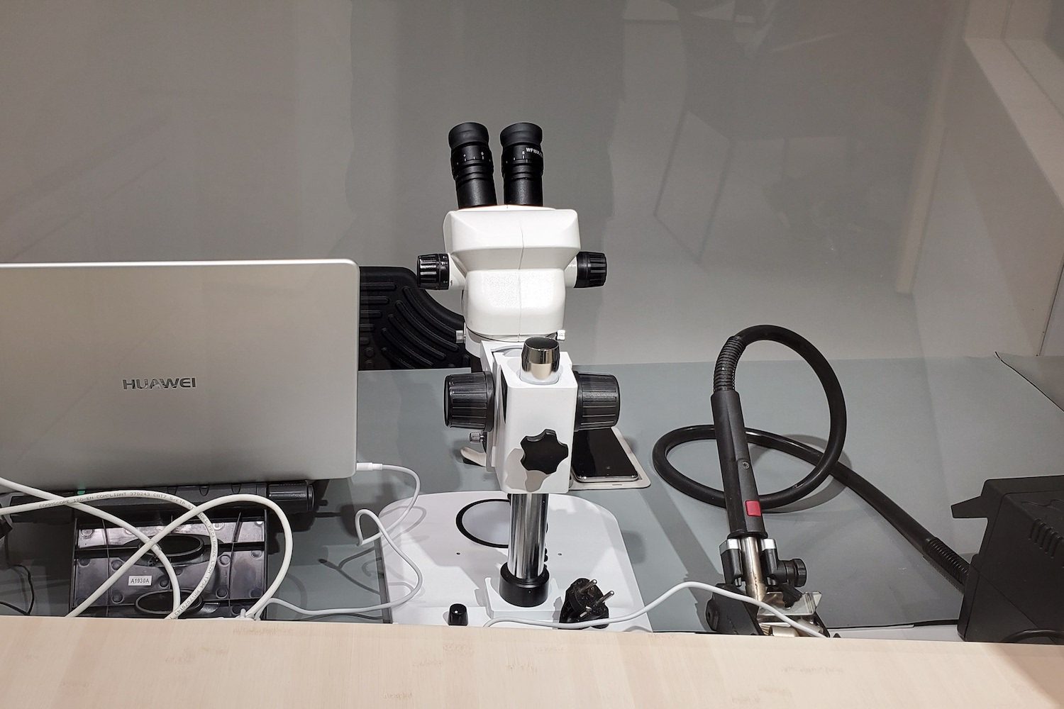 huawei inaugura espai barcelona 4