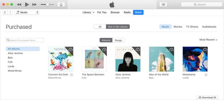 Pantalla de iTunes seleccionando canciones