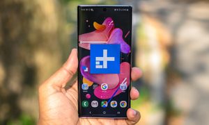 Sanmsung Galaxy Note 10 Plus con el logo de Digital Trends