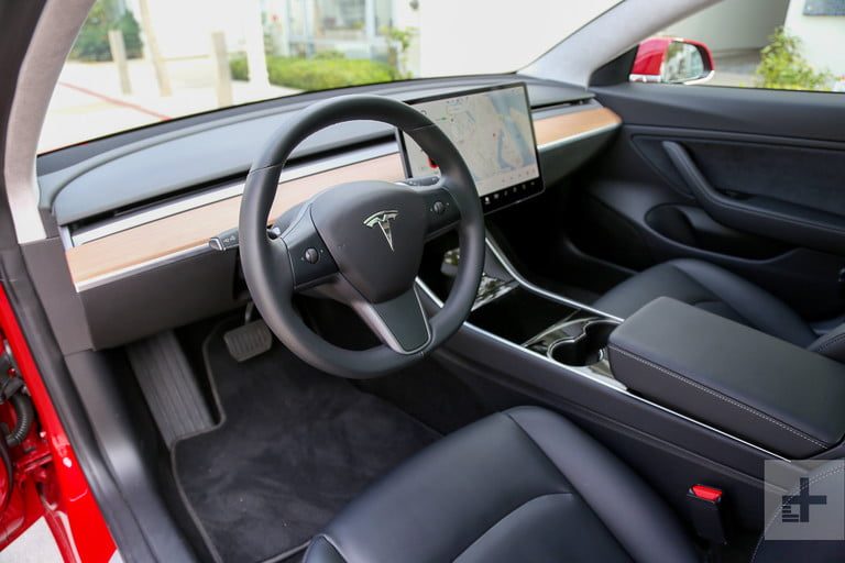 Panel Tesla Model 3