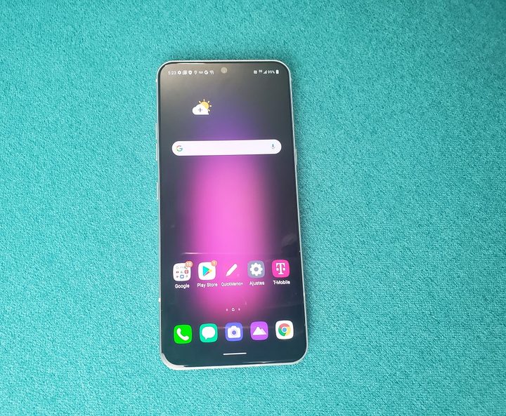 LG V60 THINQ 5G de frente