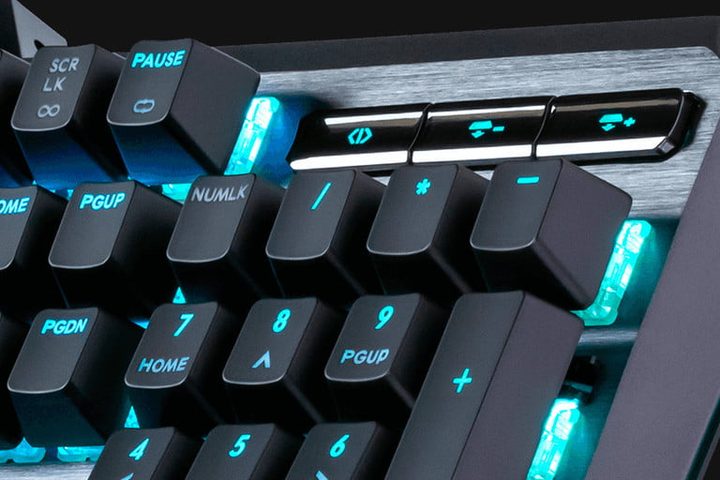 Teclado Cooler Master MK850.