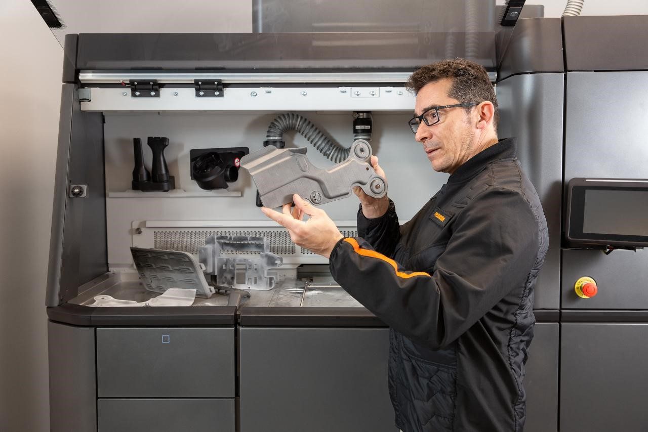 HP pone sus impresoras 3D a luchar contra la epidemia