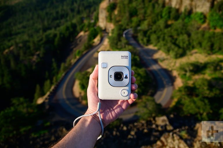 Cámara para sacar fotos instantáneas Fujifilm Instax Mini LiPlay