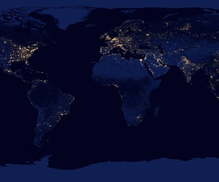 Científicos detectan ecos extraños en el centro de la Tierra