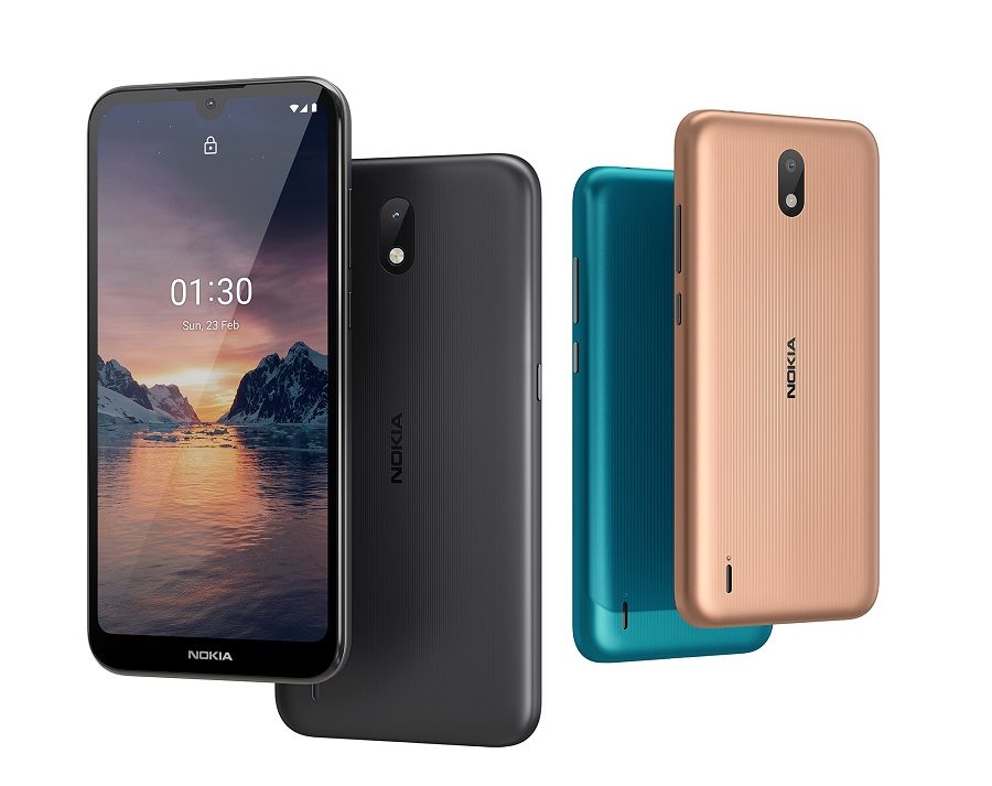 Nokia 1.3 en tres colores, gris, azul y dorado