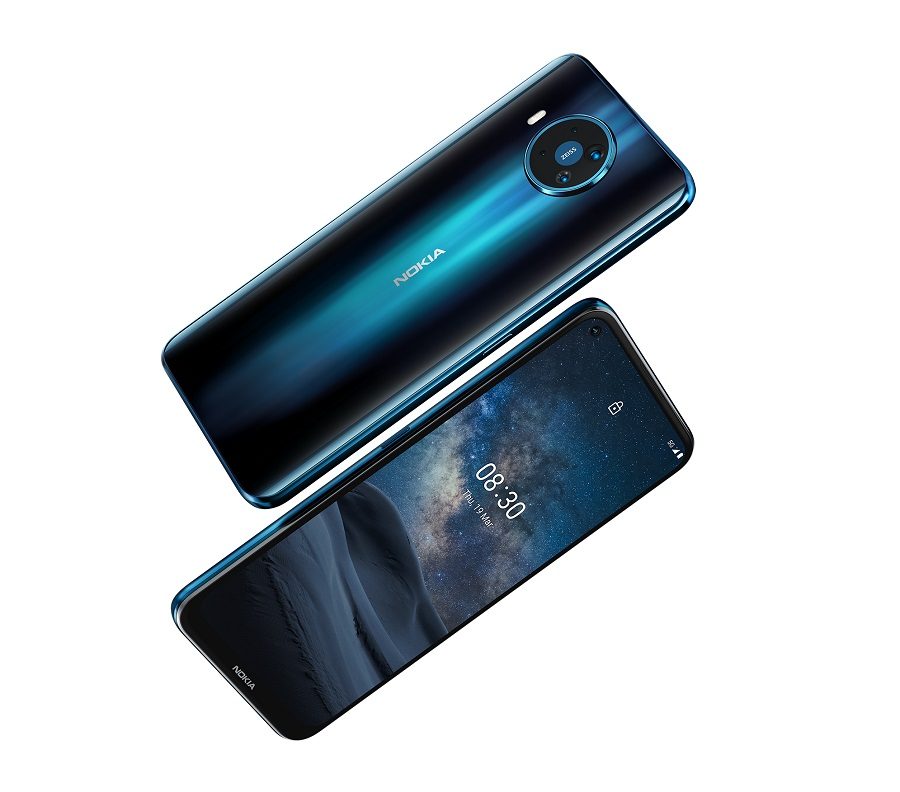 dos teléfonos nokia 8.3 5G de color azul, uno visto por atrás y otro por delante