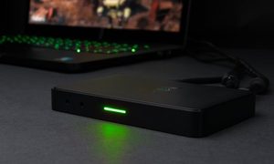 Ripsaw encendido, es un aparato para hacer striming de los juegos junto a una pantalla, competencia de Microsoft Mixer