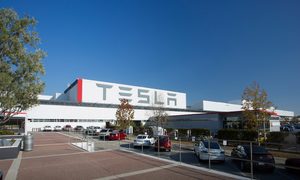 Trabajador de Tesla dio positivo al COVID-19 en New York