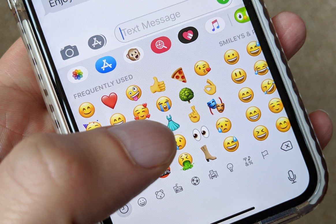 Los emojis tampoco se salvan de la epidemia de coronavirus