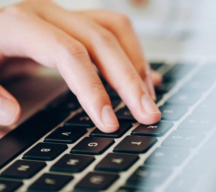 Facebook pagará a antiguos trabajadores enfermos por estrés