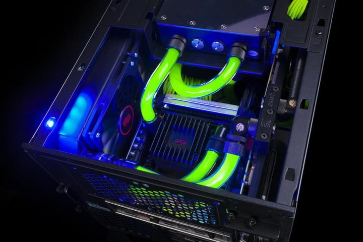 Sistema de enfriamiento para computadora de escritorio co iluminación