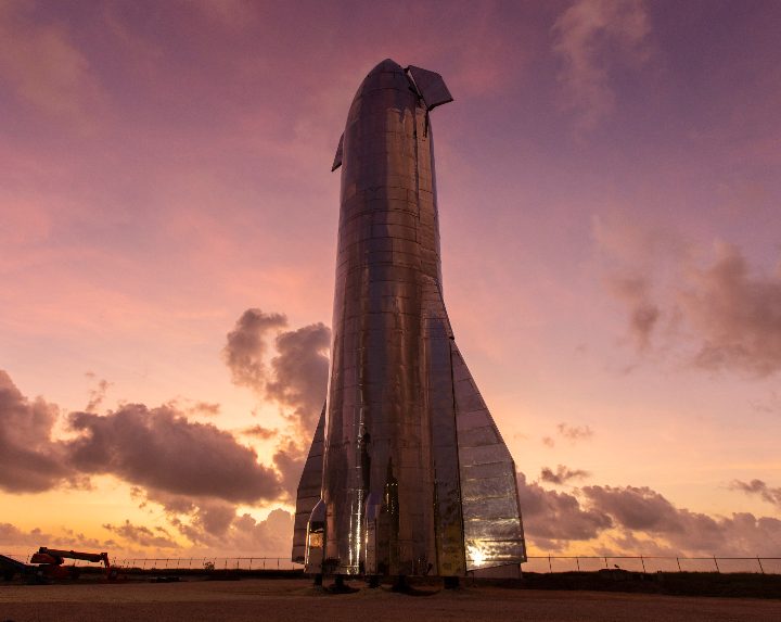 Elon Musk dice que Starship es ahora prioridad para SpaceX