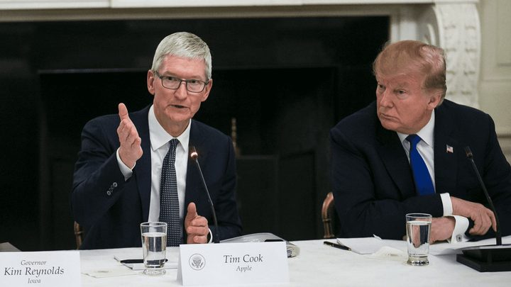 Tim-Cook-y-Donald-Trump