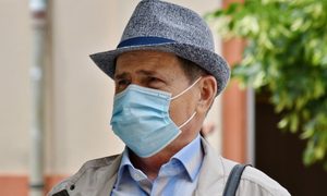coronavirus recuperados contagio positivo persona con mascarilla
