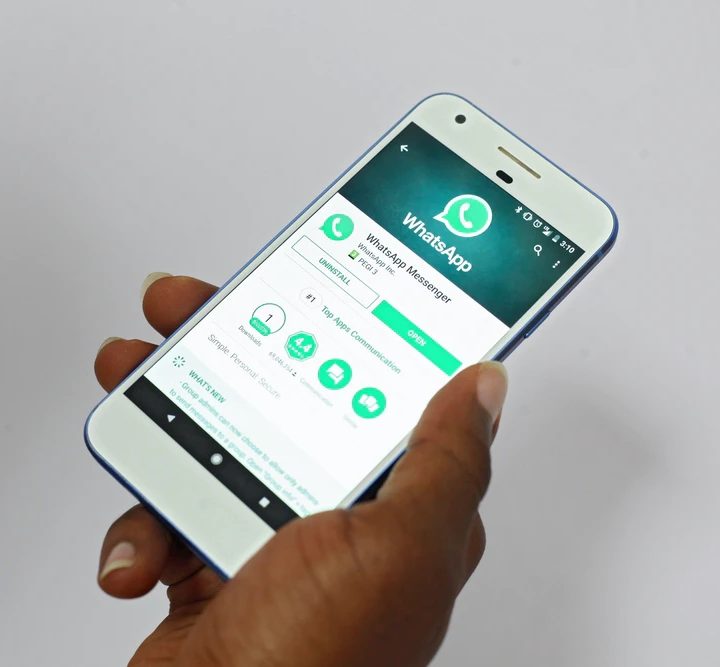 WhatsApp permite que números de usuarios aparezcan en Google