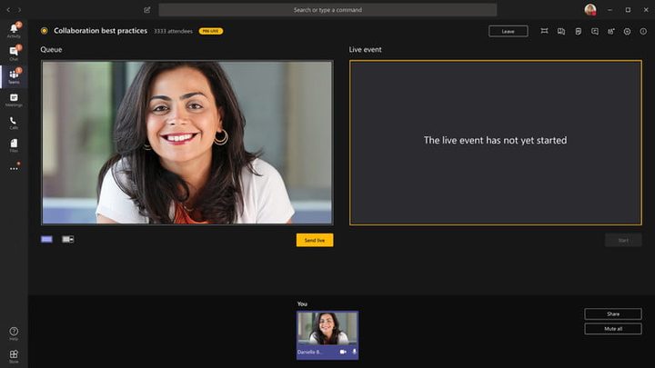 mujer en una videoconferencia con Microsoft Teams