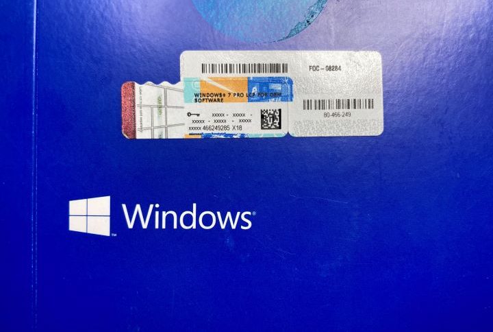 COA Label con numero de licencia para reinstalar Windows 7
