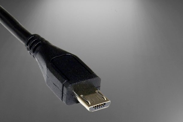 Cable USB para conectar un control remoto a consola Xbox One