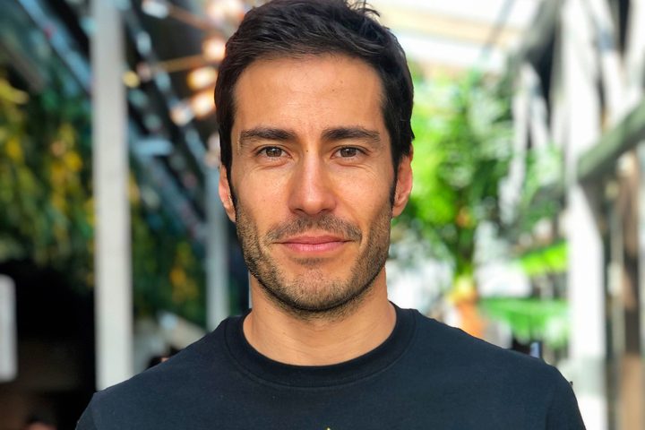 Eduardo della Maggiora - Burn to Give