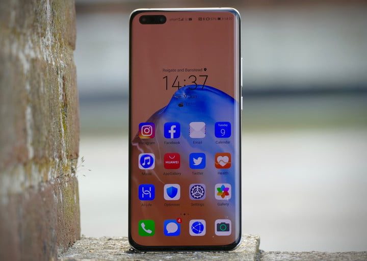 Pantalla del teléfono P40 Pro Plus, uno de los contrincantes de la batalla Huawei vs. Samsung