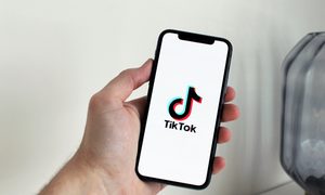 TikTok se une a prácticas sobre la desinformación de Europa