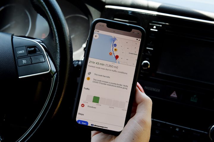 Waze vs. Google Maps