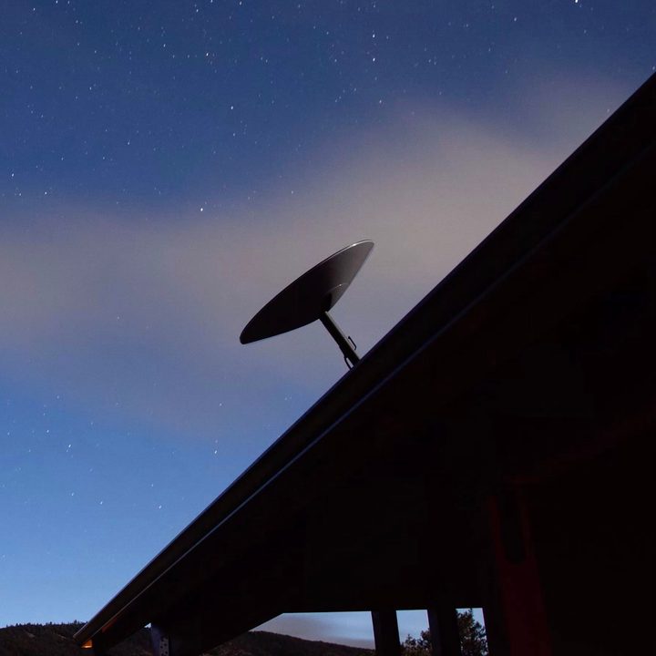 Imagen que corresponderían a las antenas de Starlink