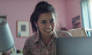 Mira la chistosa versión de Apple sobre trabajar en casa
