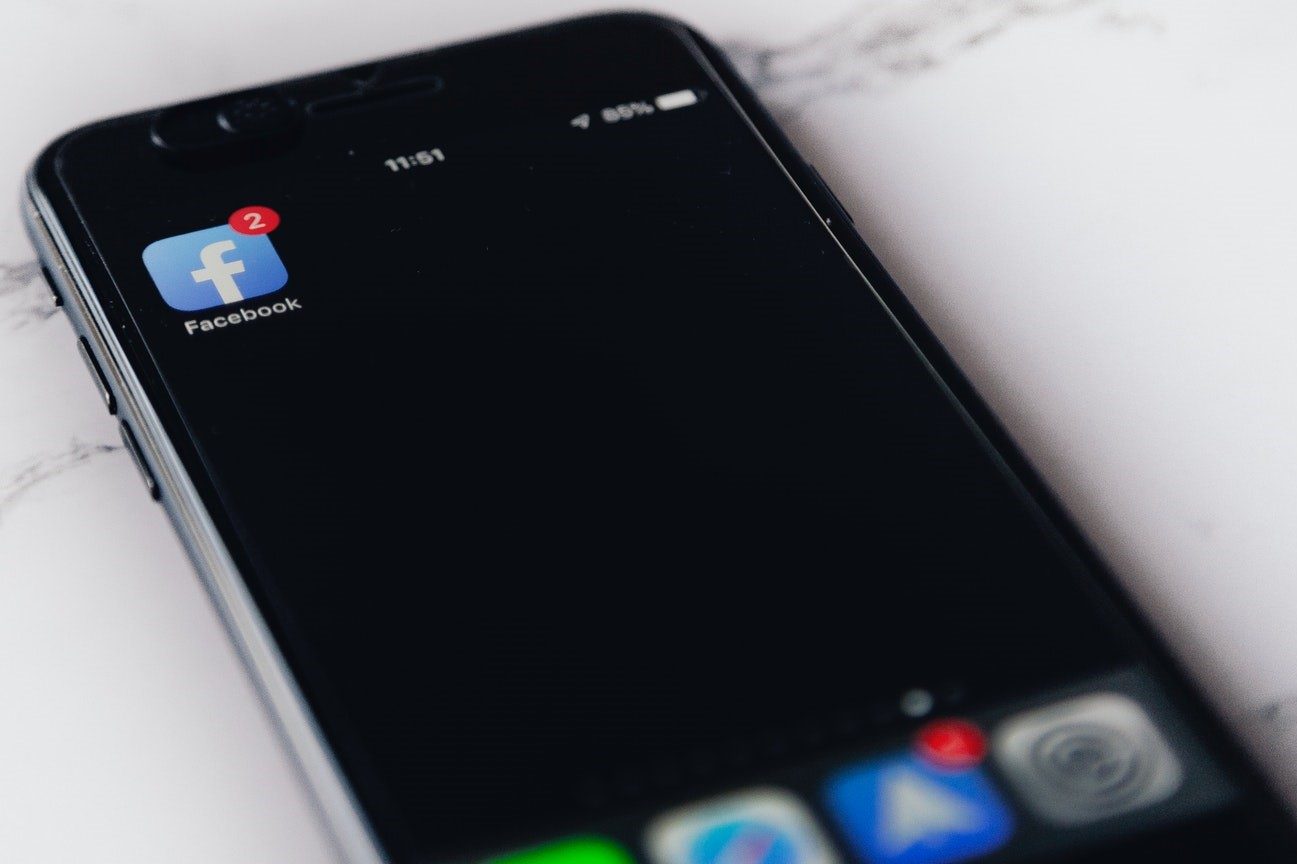 Error en Facebook arrastra las apps de Spotify y TikTok