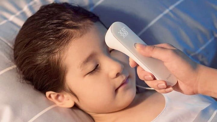 termómetro sin contacto iHealth, tecnología para combatir el COVID-19