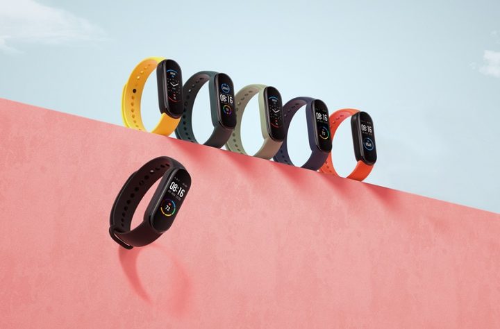 pulseras de entrenamiento Mi Smart Band 5 de Xiaomi en distintos colores