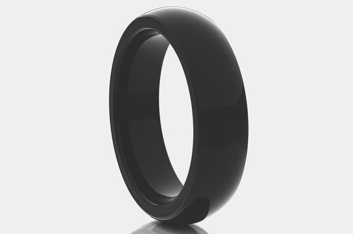 anillo inteligente Opn NFC Ring de color negro