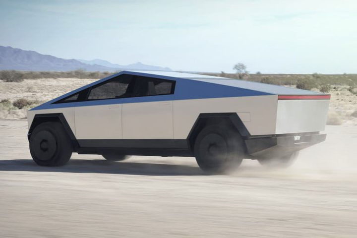 Tesla Cybertruck en el desierto