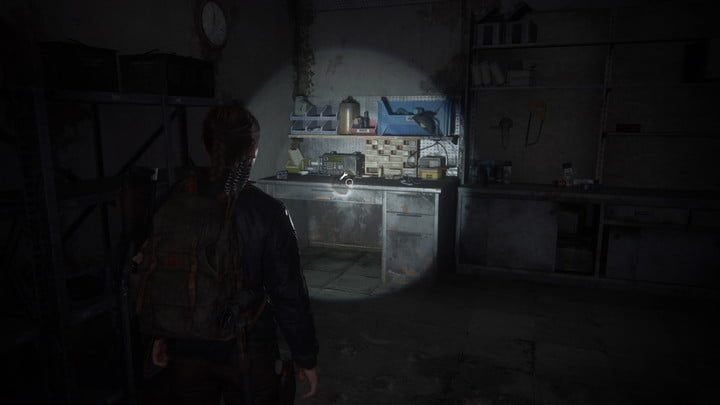 Una mesa de trabajo en The Last of Us Part II
