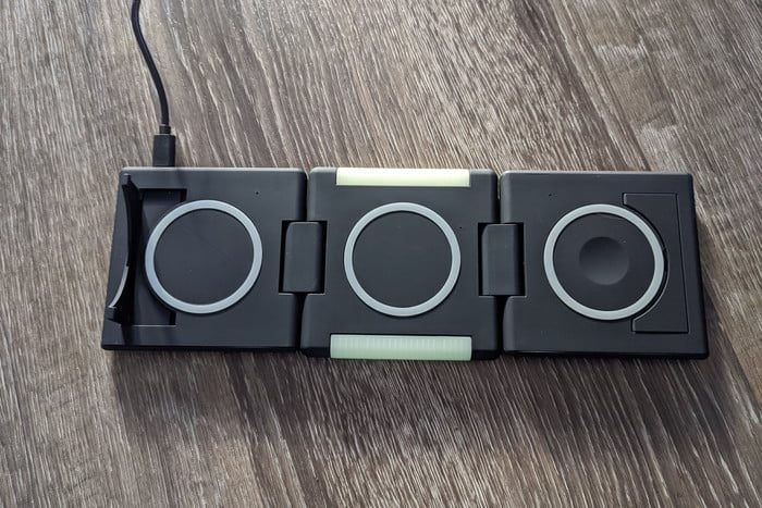 Unravel Wireless Charger, uno de los mejores cargadores inal&aacute;mbricos para el celular 1