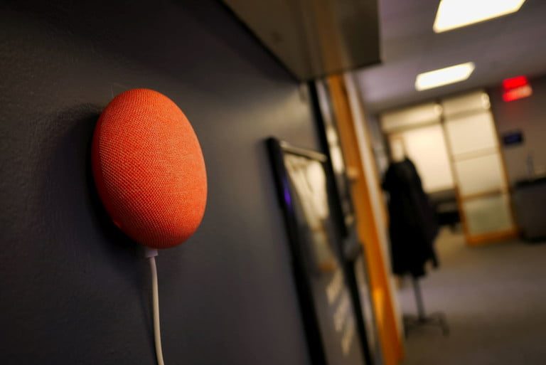 Foto de un Home Mini