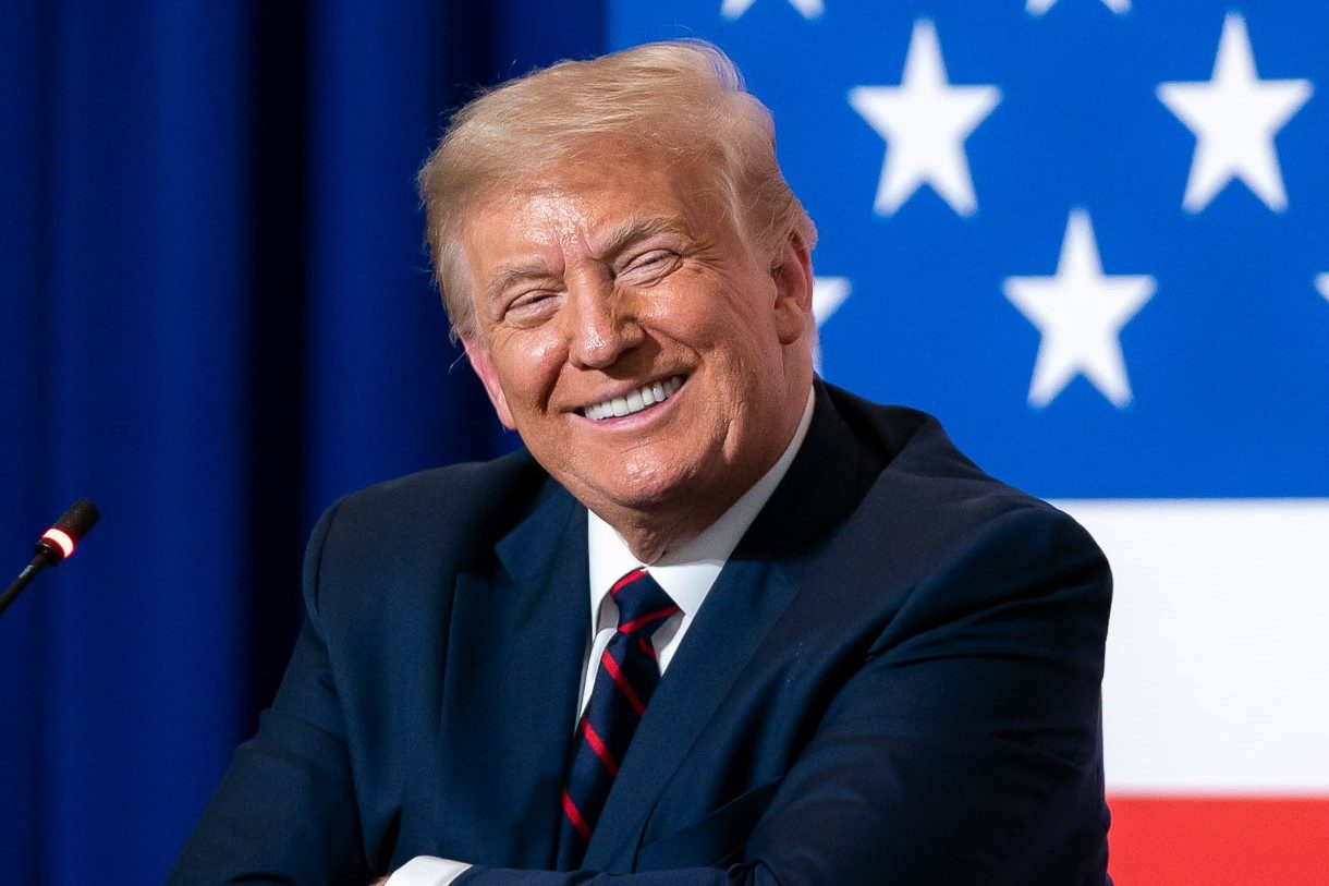 Trump le pone plazo a Microsoft para el rescate de TikTok