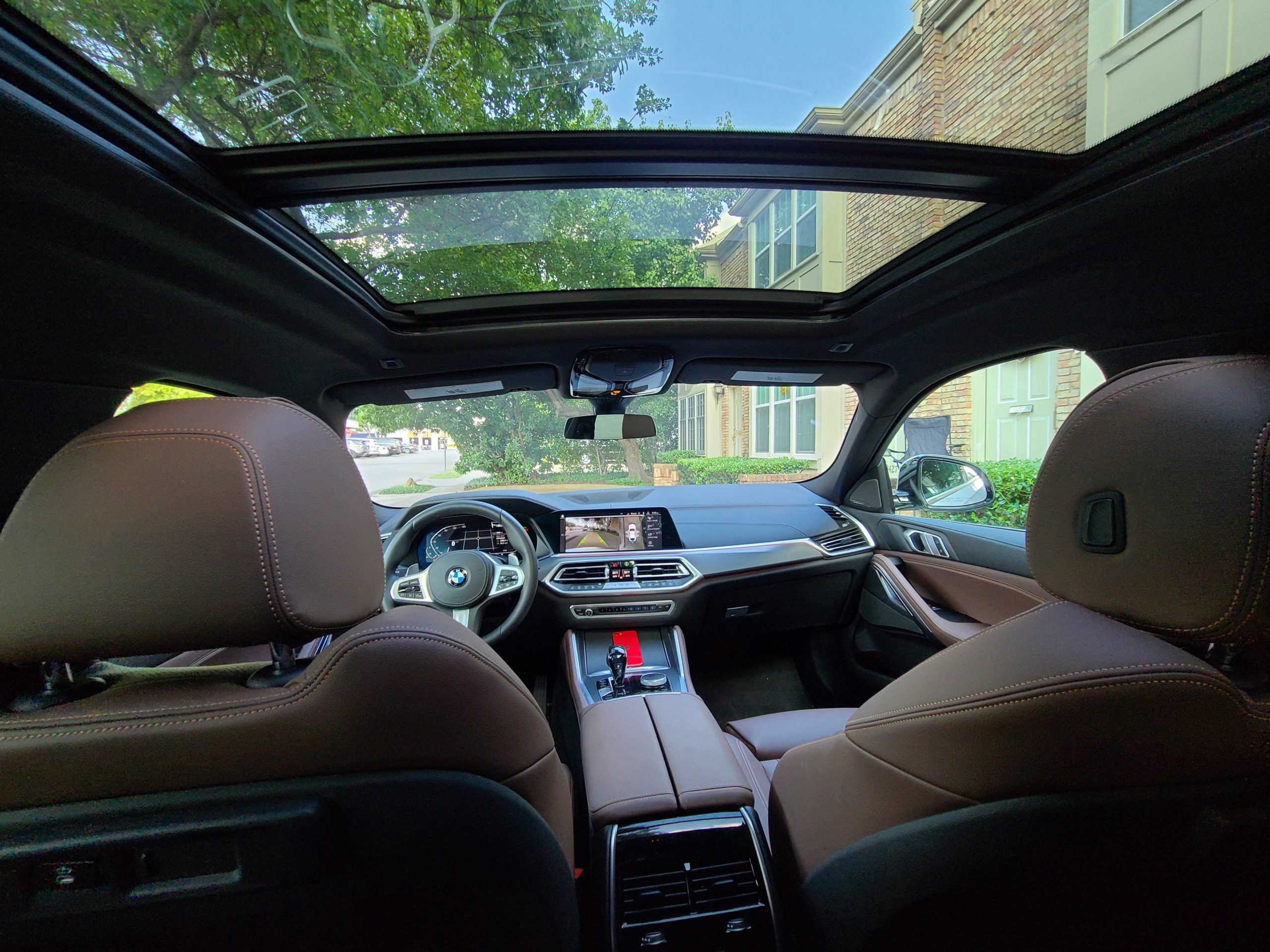 manejando bmw x6 blanco 13