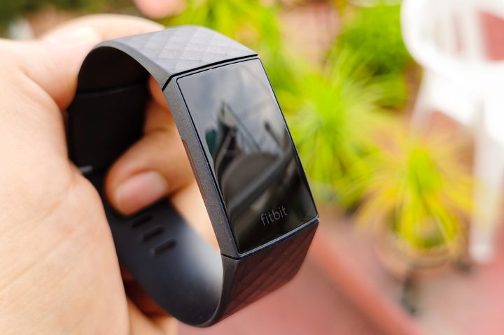 fitbit charge 4