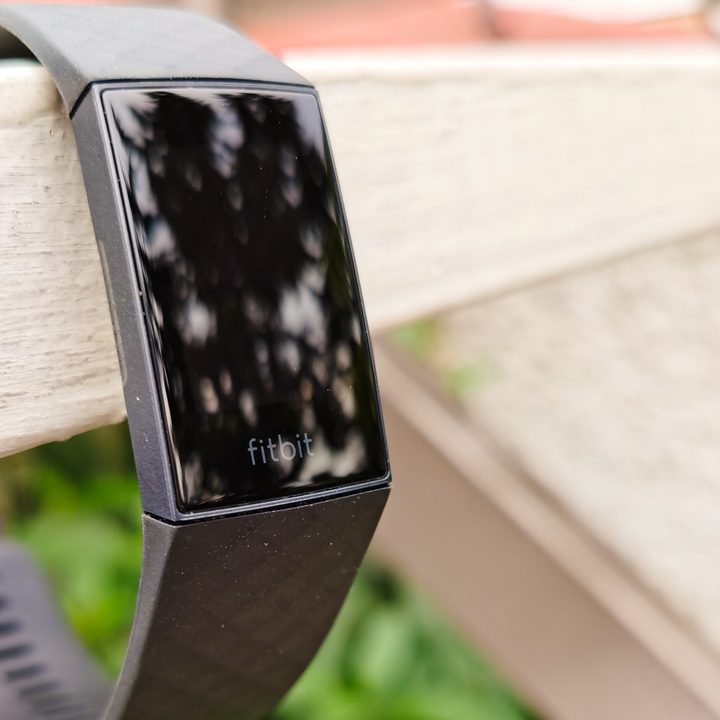 fitbit charge 4
