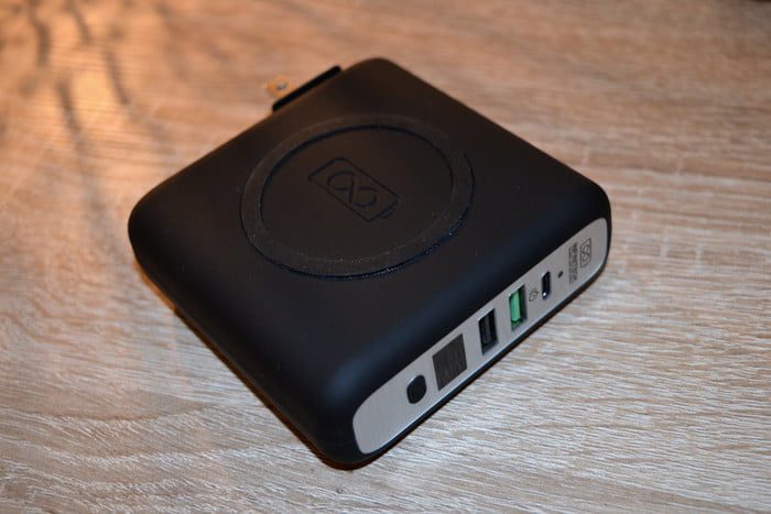 Infinacore Pandora P3 Global Wireless Power Bank, uno de los mejores cargadores port&aacute;tiles en este 2020 1