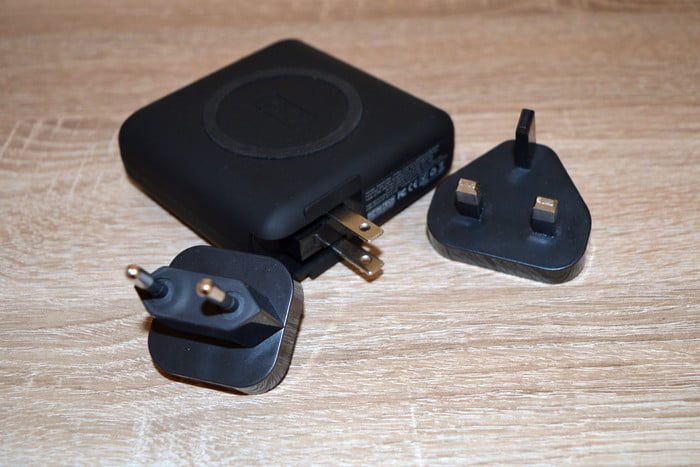 Infinacore Pandora P3 Global Wireless Power Bank, uno de los mejores cargadores port&aacute;tiles en este 2020 2